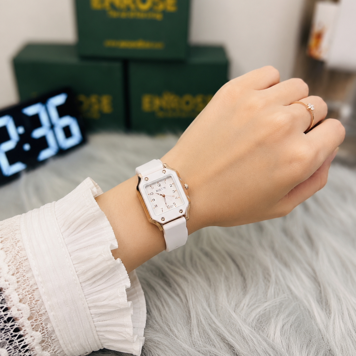 STYLISH Ladies Silicon Strap Watch