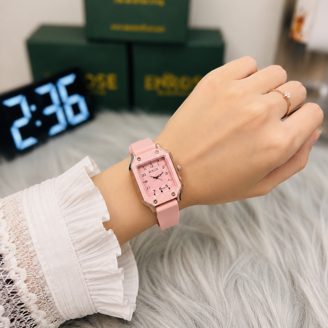 STYLISH Ladies Silicon Strap Watch