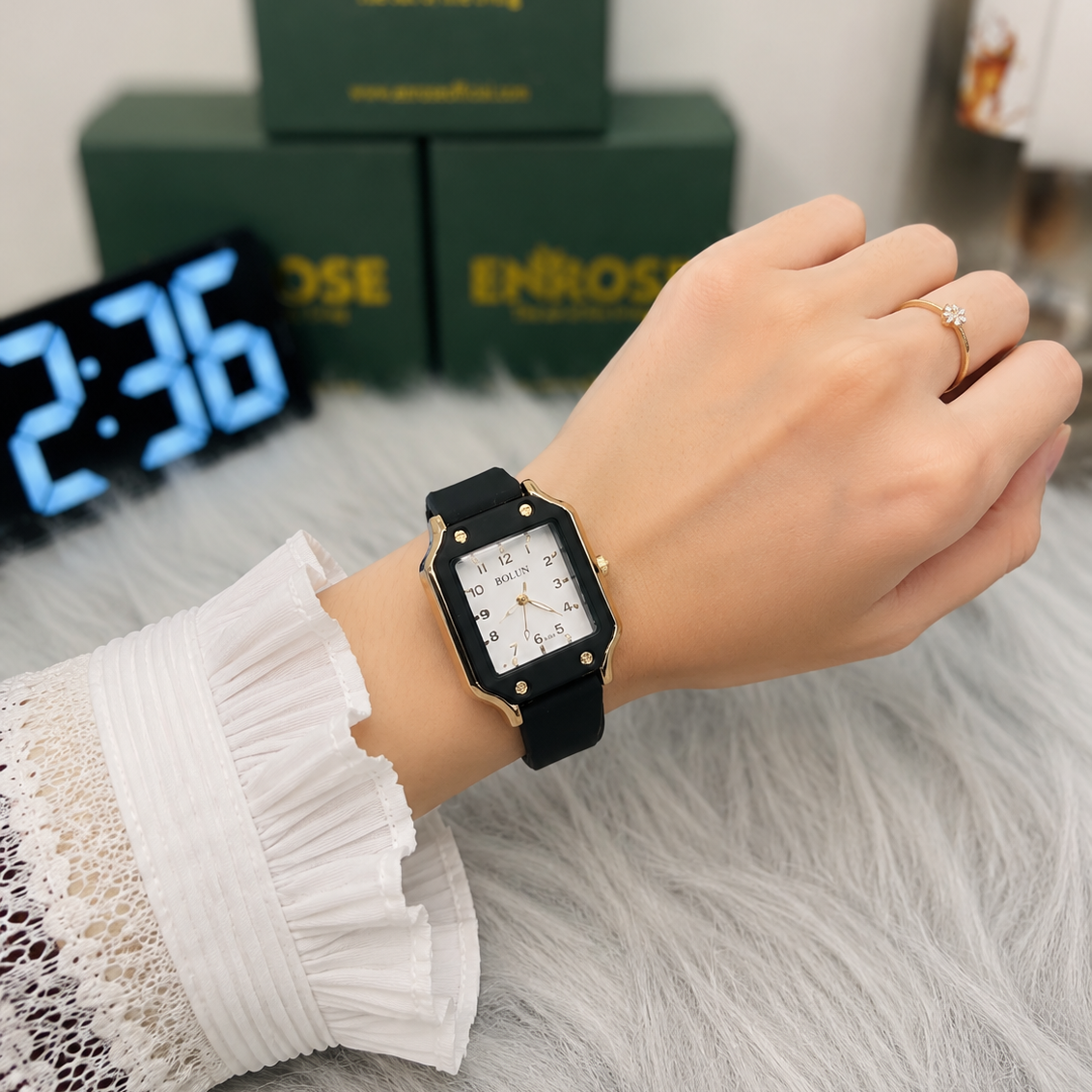 STYLISH Ladies Silicon Strap Watch