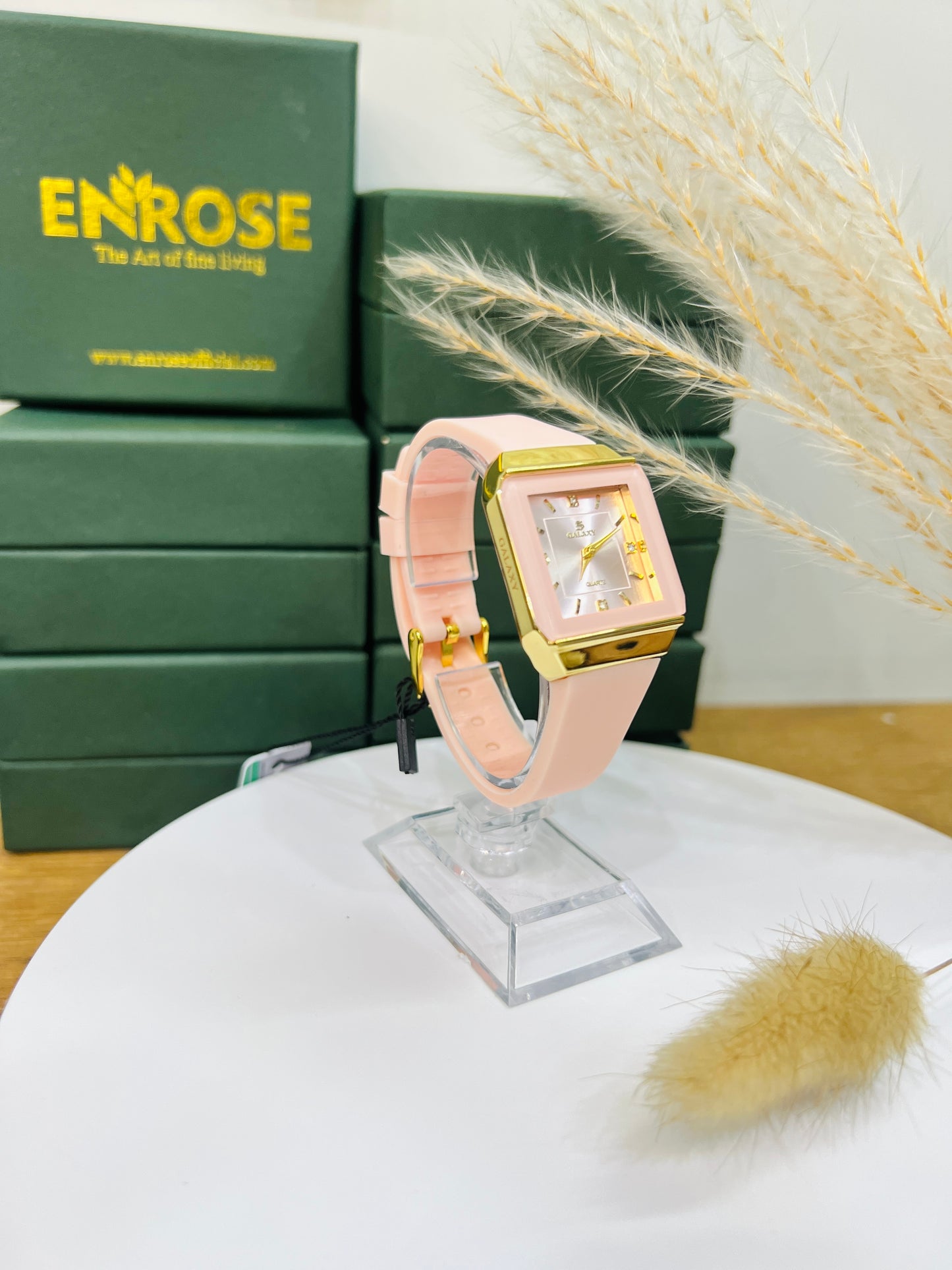PREMIUM Gold-Tone Ladies Watch
